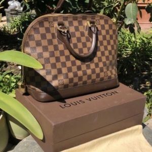 Authentic Louis Vuitton Alma Damier Ebene PM